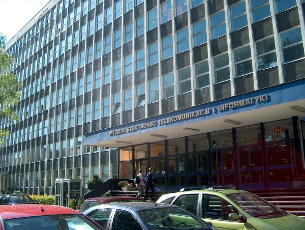 Wydzial-Elektroniki-Telekomunikacji-i-Informatyki-Politechniki-Gdanskiej-budynek-glowny