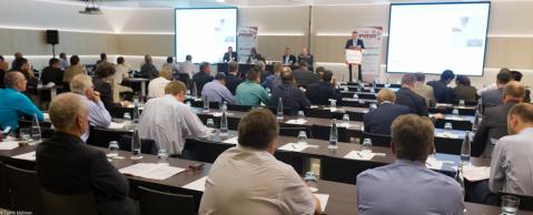 Seminaria-prelekcje-podczas-PMRsummit-w-Barcelonie-2011 (fot. KeyTouch.info) Seminaria-prelekcje-podczas-PMRsummit-w-Barcelonie-2011 (fot. KeyTouch.info)