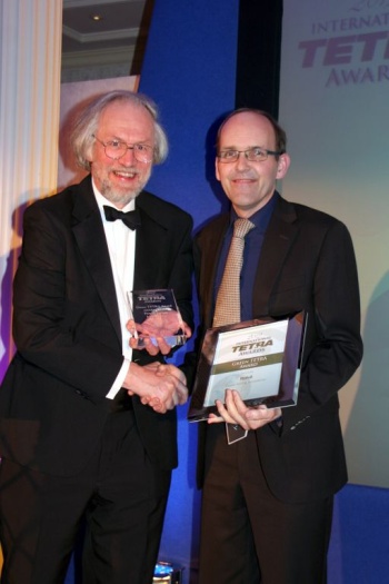 Nagrody -TETRA-Richard-Lambley-Bert-Bouwers.JPG