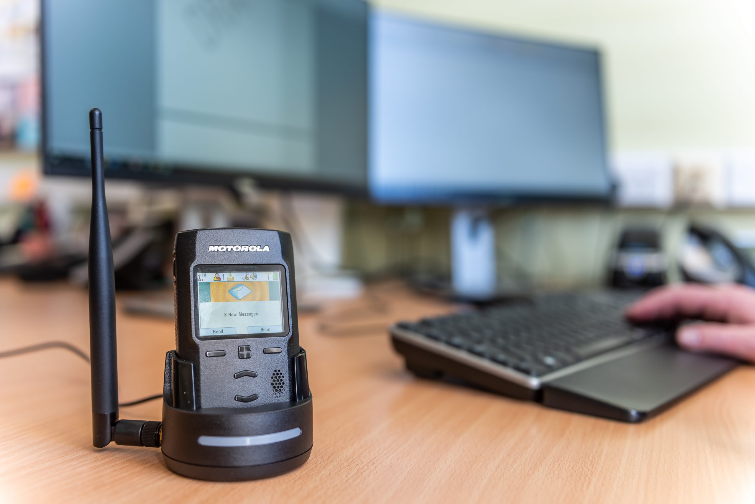 Motorola_Solutions_TETRA_Pager_TPG2200